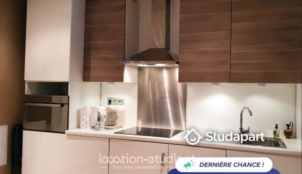 Logement étudiant Studio &agrave; Courbevoie (92400)