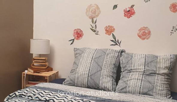 Logement étudiant Studio &agrave; Courbevoie (92400)