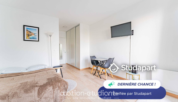 Logement étudiant Studio &agrave; Courbevoie (92400)