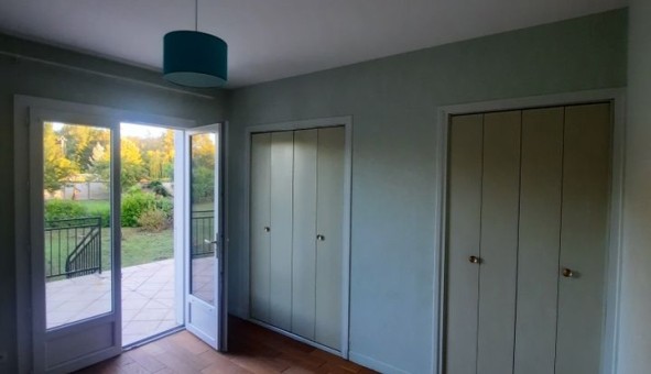 Logement �tudiant T1 &agrave; Dom�rat (03410)