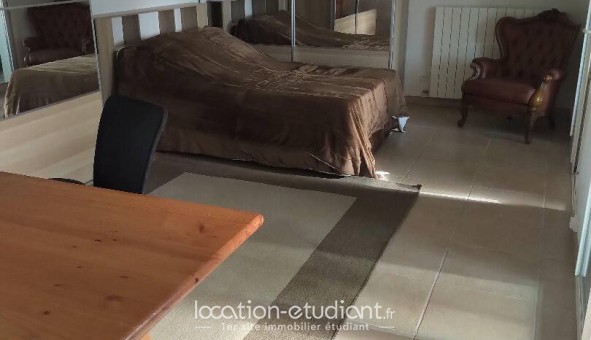 Logement étudiant T4 &agrave; Fargues Saint Hilaire (33370)