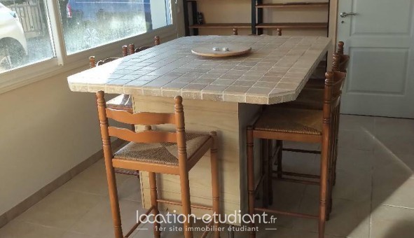 Logement étudiant T4 &agrave; Fargues Saint Hilaire (33370)