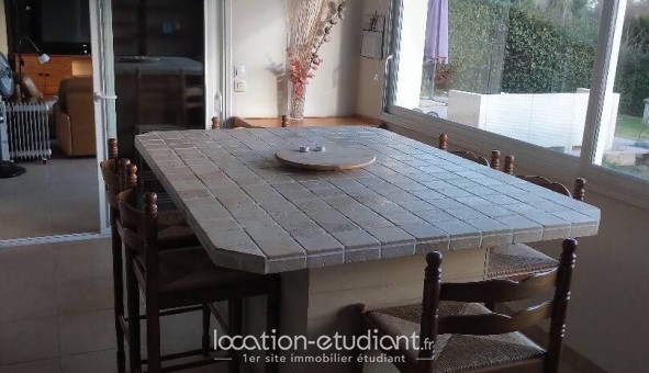 Logement étudiant T4 &agrave; Fargues Saint Hilaire (33370)