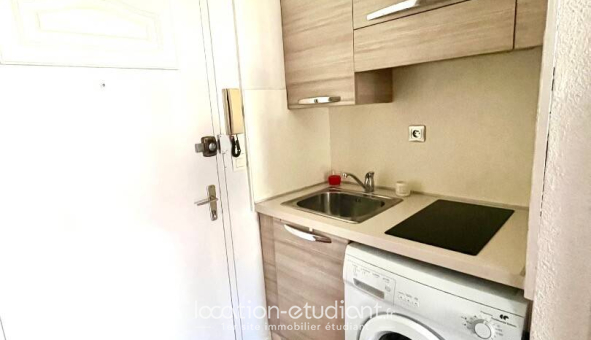 Logement étudiant Studio &agrave; Fréjus (83600)