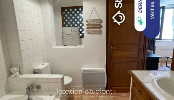 Logement étudiant Studio &agrave; Nîmes (30000)