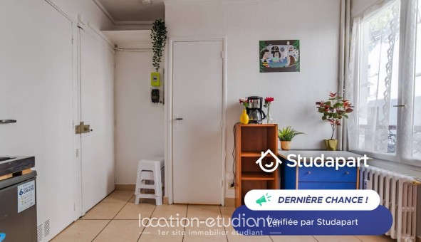Logement étudiant Studio &agrave; Paris 11ème arrondissement (75011)