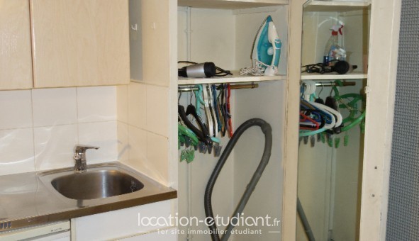 Logement étudiant Studio &agrave; Paris 15ème arrondissement (75015)