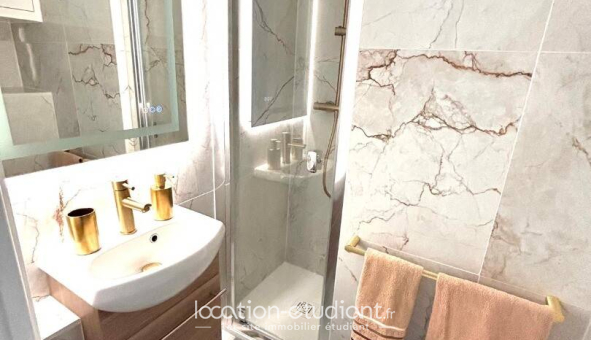 Logement étudiant Studio &agrave; Paris 16ème arrondissement (75016)
