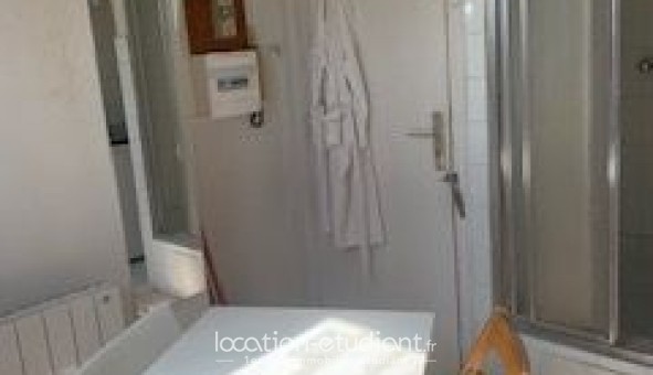 Logement étudiant Studio &agrave; Paris 17ème arrondissement (75017)
