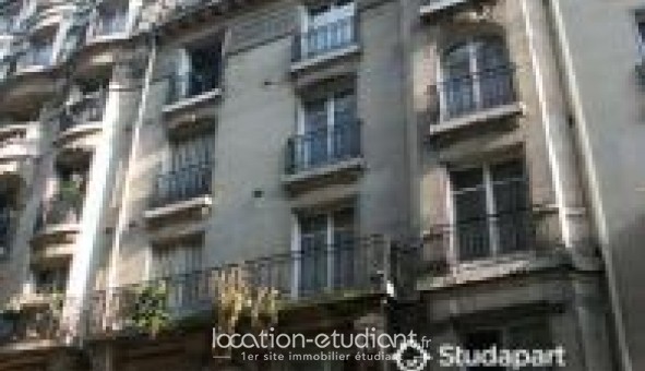 Logement étudiant Studio &agrave; Paris 17ème arrondissement (75017)