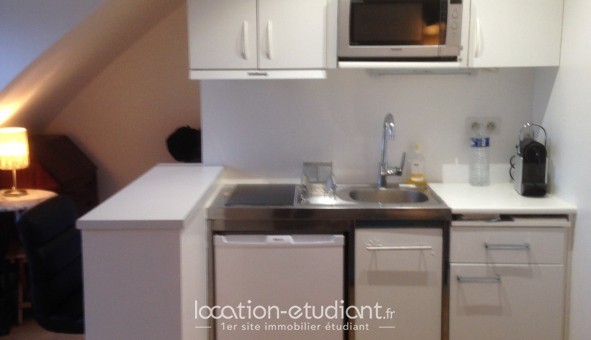 Logement étudiant Studio &agrave; Paris 17ème arrondissement (75017)