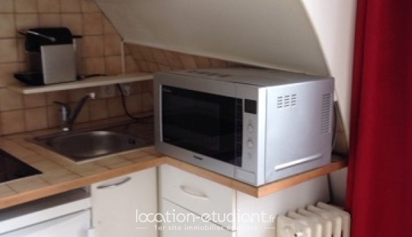 Logement étudiant Studio &agrave; Paris 17ème arrondissement (75017)