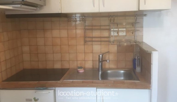 Logement étudiant Studio &agrave; Paris 17ème arrondissement (75017)
