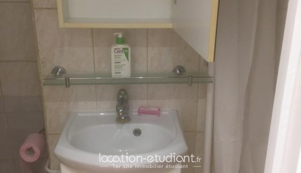 Logement étudiant Studio &agrave; Paris 17ème arrondissement (75017)