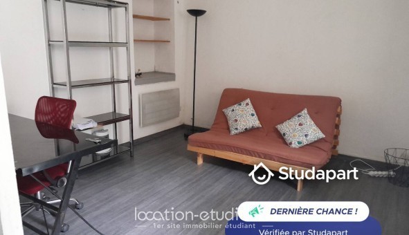 Logement étudiant Location Studio Meubl&eacute; Pau (64000)