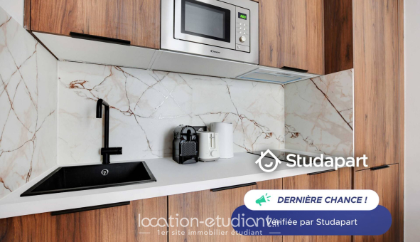 Logement étudiant Studio &agrave; Saint Cloud (92210)