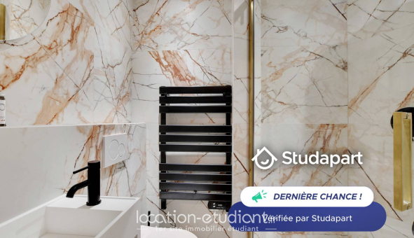 Logement étudiant Studio &agrave; Saint Cloud (92210)
