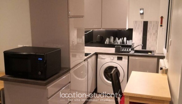 Logement étudiant Studio &agrave; Saint Cloud (92210)