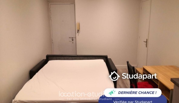 Logement étudiant Studio &agrave; Saint Cloud (92210)