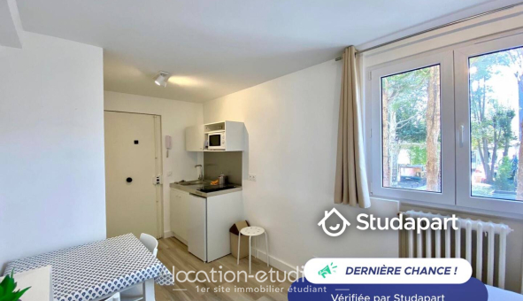 Logement étudiant Studio &agrave; Suresnes (92150)