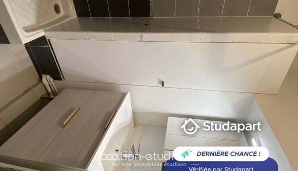 Logement étudiant Studio &agrave; Versailles (78000)