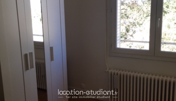 Logement étudiant Studio &agrave; Villejuif (94800)
