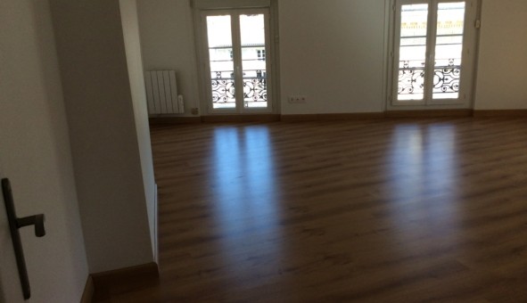 Logement tudiant Location T2 Vide Agen (47000)