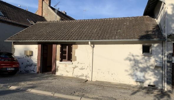 Logement tudiant T2 à Agonges (03210)