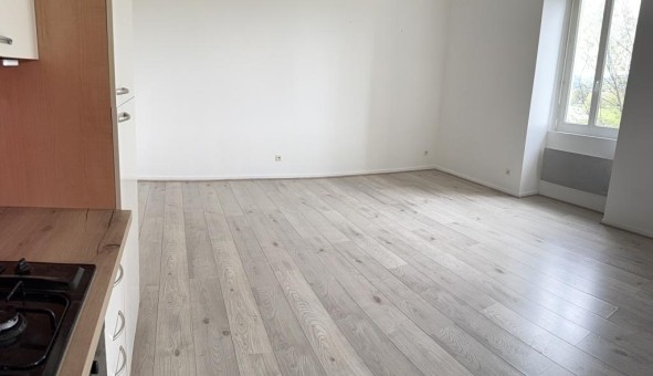 Logement tudiant Location T2 Vide Ailhon (07200)