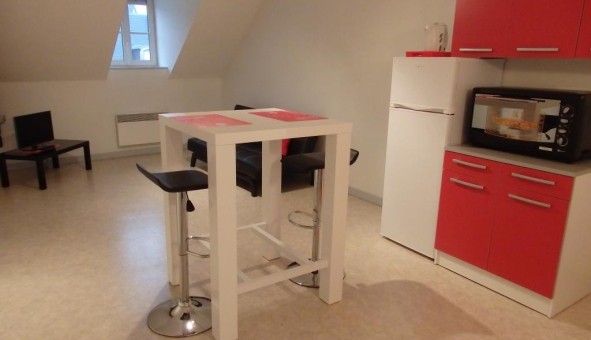 Logement �tudiant Location T2 Vide Ainay le Vieil (18200)