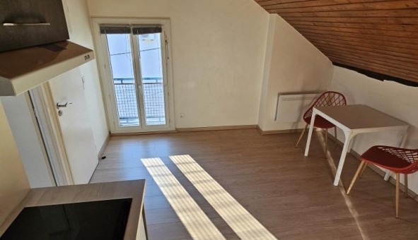 Logement tudiant Location T2 Vide Aix les Bains (73100)