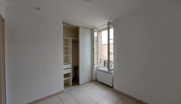 Logement tudiant T2 à Albas (46140)