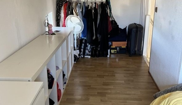 Logement tudiant T2 à Alleins (13980)