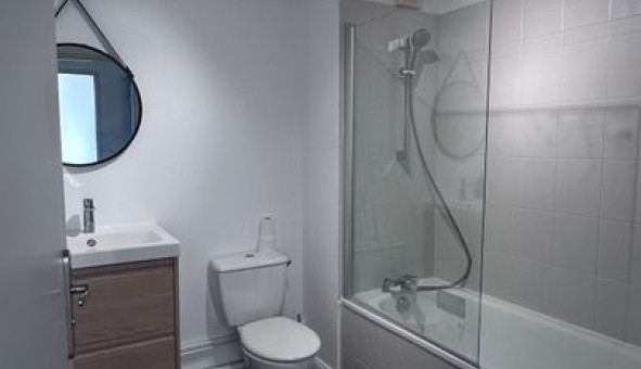 Logement �tudiant T2 &agrave; Ambar�s et Lagrave (33440)