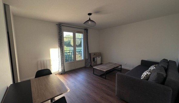 Logement �tudiant T2 &agrave; Ambar�s et Lagrave (33440)