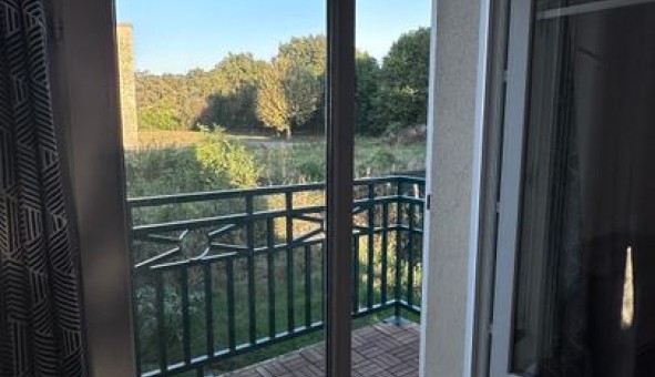 Logement �tudiant T2 &agrave; Ambar�s et Lagrave (33440)