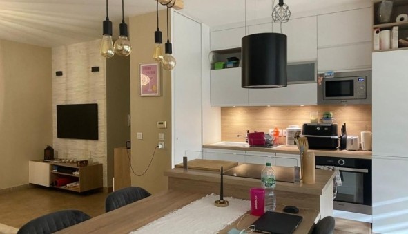 Logement étudiant Location T2 Vide Ambilly (74100)