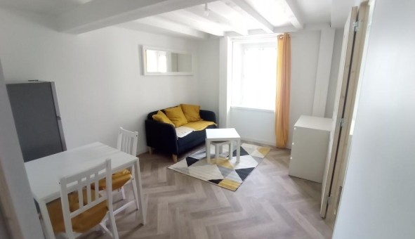 Logement étudiant Location T2 Vide Ambilly (74100)