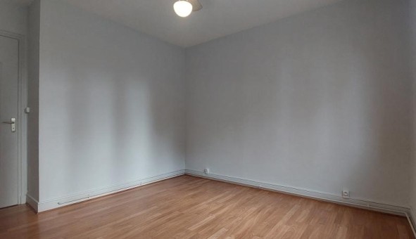 Logement tudiant T2 à Annecy (74000)