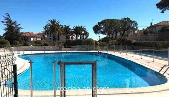 Logement tudiant T2 à Antibes (06160)