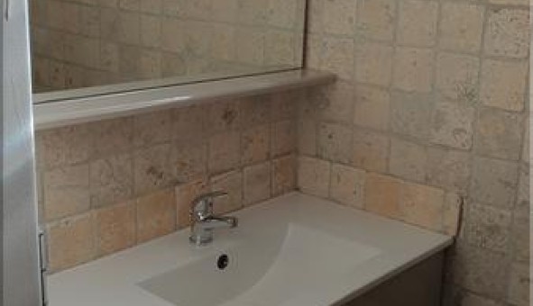Logement tudiant T2 à Antibes (06160)