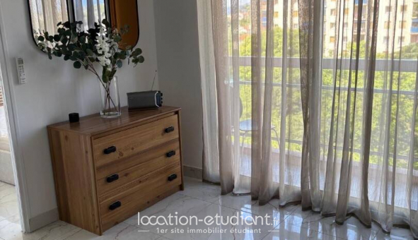 Logement tudiant T2 à Antibes (06160)