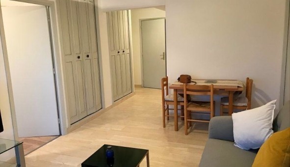 Logement tudiant T2 à Antibes (06160)