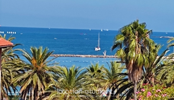 Logement étudiant T2 &agrave; Antibes (06160)