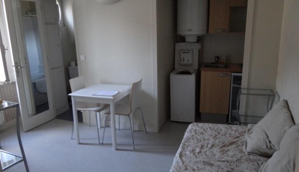 Logement tudiant Location T2 Vide Apremont (60300)