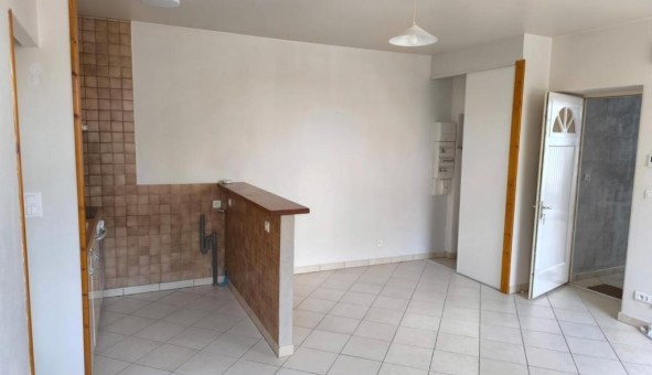 Logement tudiant T2 à Asnires sur Noure (16290)