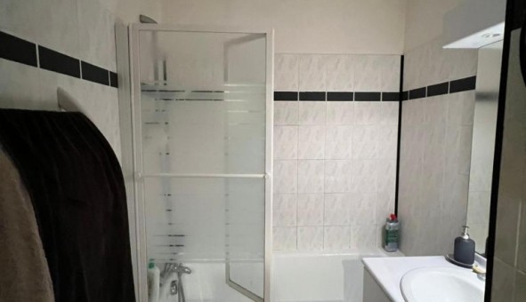 Logement �tudiant T2 &agrave; Asni�res sur Seine (92600)