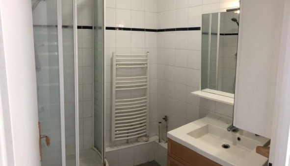 Logement �tudiant T2 &agrave; Asni�res sur Seine (92600)