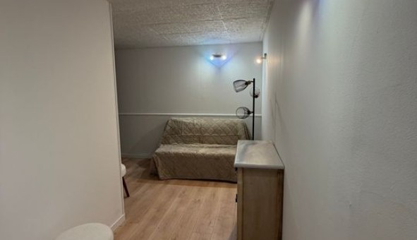 Logement �tudiant T2 &agrave; Atur (24750)