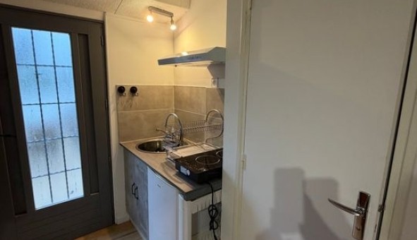 Logement �tudiant T2 &agrave; Atur (24750)